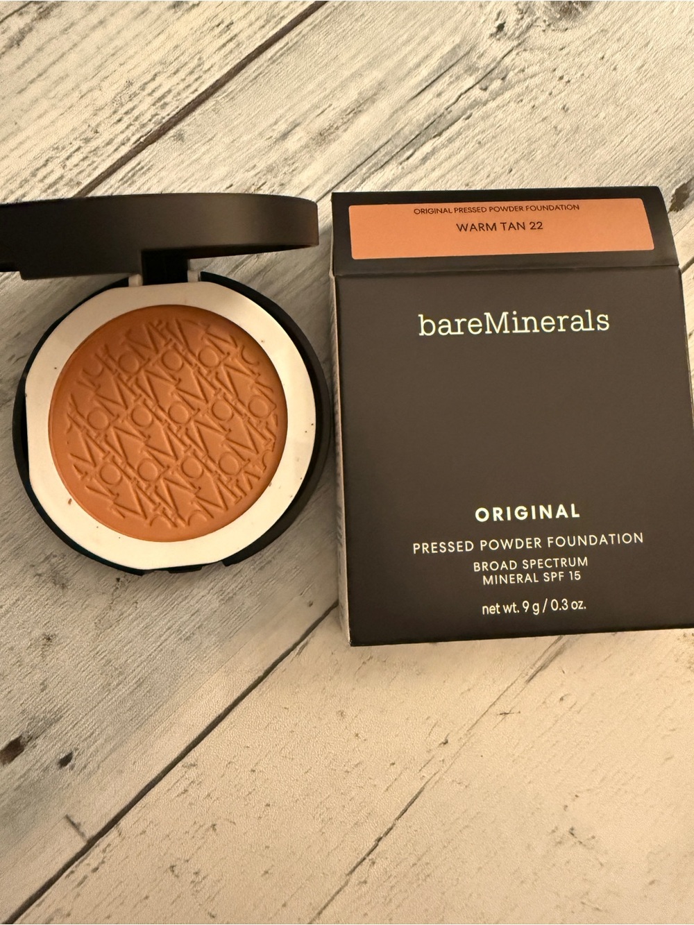 bareMinerals Original Pressed Powder Foundation — Warm Tan 22